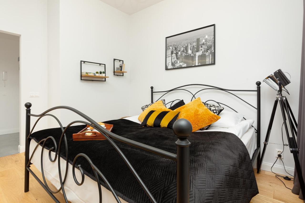 Central Studio Apartment Marszalkowska By Renters Varsóvia Exterior foto